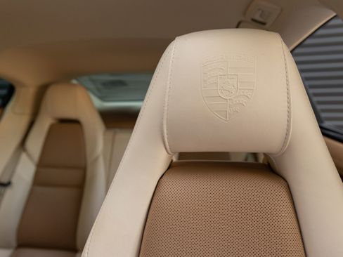 Used 2016 Porsche Panamera S RWD image 16