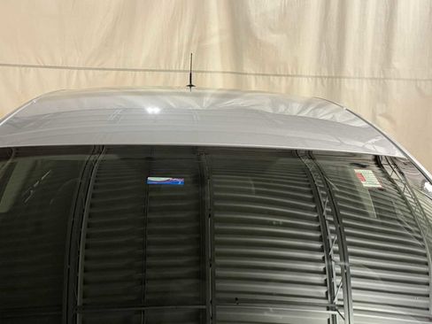 Used 2017 Ford Fusion SE w/ Fusion SE Technology Package image 15