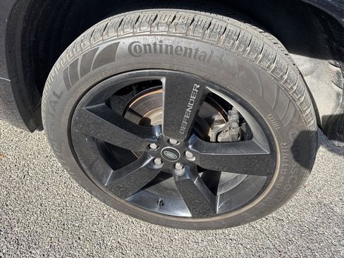 Used 2023 Land Rover Defender 110 V8 image 9