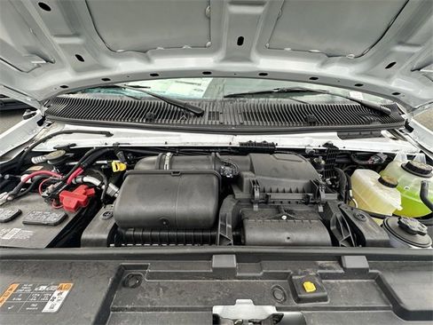 New 2024 Ford E-450 and Econoline 450 Super Duty w/ Power Windows & Locks Group image 27