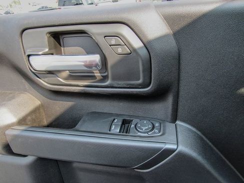 New 2025 GMC Sierra 2500 Pro image 16