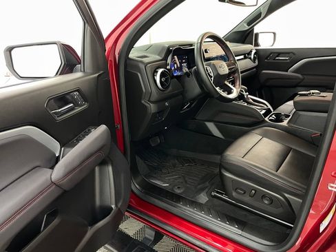 Certified 2026 Chevrolet Colorado Z71 w/ Technology Package AWD/4WD image 26