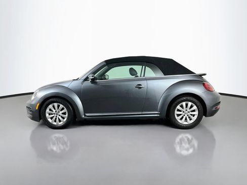 Used 2018 Volkswagen Beetle 2.0T S FWD image 4