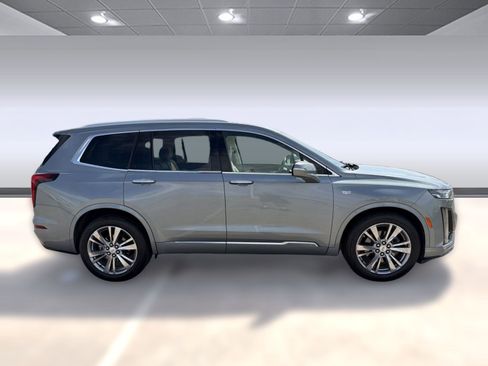 Used 2023 Cadillac XT6 Premium Luxury image 7