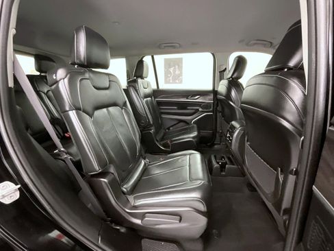 Certified 2022 Jeep Grand Cherokee L Limited image 18