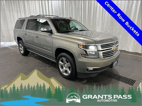 Used 2019 Chevrolet Suburban Premier image 1