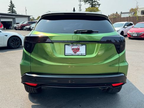 Used 2019 Honda HR-V Sport image 6