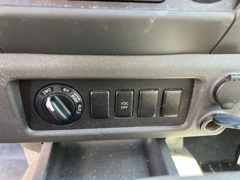 Used 2005 Nissan Xterra S w/ (P01) Power Pkg AWD/4WD image 16