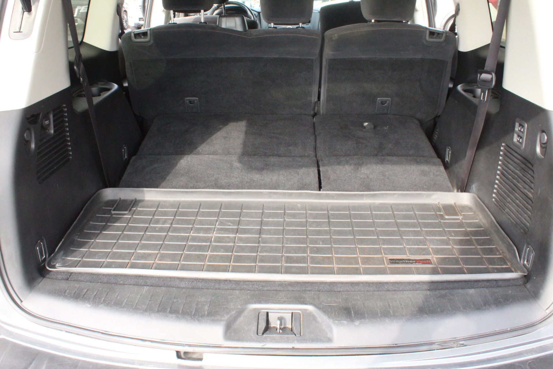 Used 2019 Nissan Armada SV w/ Driver Package RWD image 9