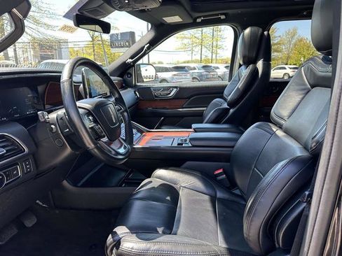 Used 2021 Lincoln Navigator Reserve AWD/4WD image 35