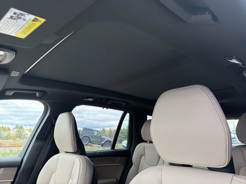 New 2026 Volvo XC90 T8 Ultra w/ Protection Package AWD/4WD image 17