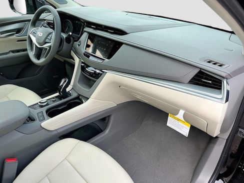 New 2026 Cadillac XT5 Premium Luxury w/ Driver Assist Package AWD/4WD image 36