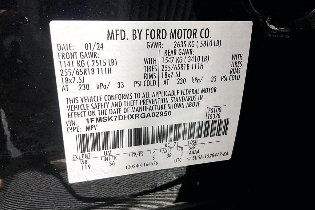 Used 2024 Ford Explorer XLT w/ Equipment Group 202A RWD image 32