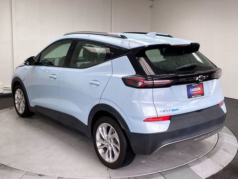 Used 2022 Chevrolet Bolt EUV LT image 3