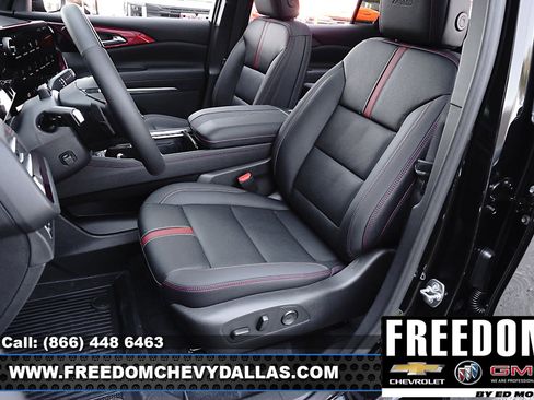 New 2026 Chevrolet Traverse RS image 13