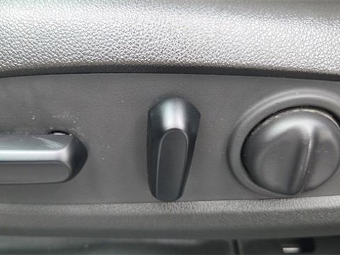 Used 2021 Buick Encore GX Essence w/ Advanced Technology Package image 39