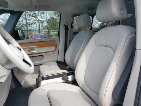 New 2025 Volkswagen ID. Buzz 1st Edition image 22