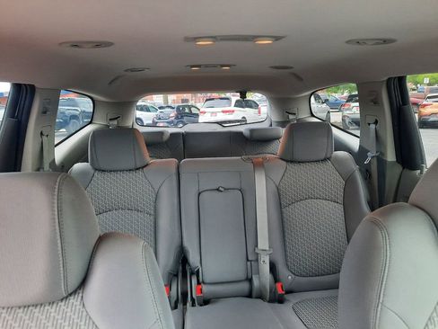 Used 2010 Chevrolet Traverse LT w/ Personal Connectivity Package AWD/4WD image 19