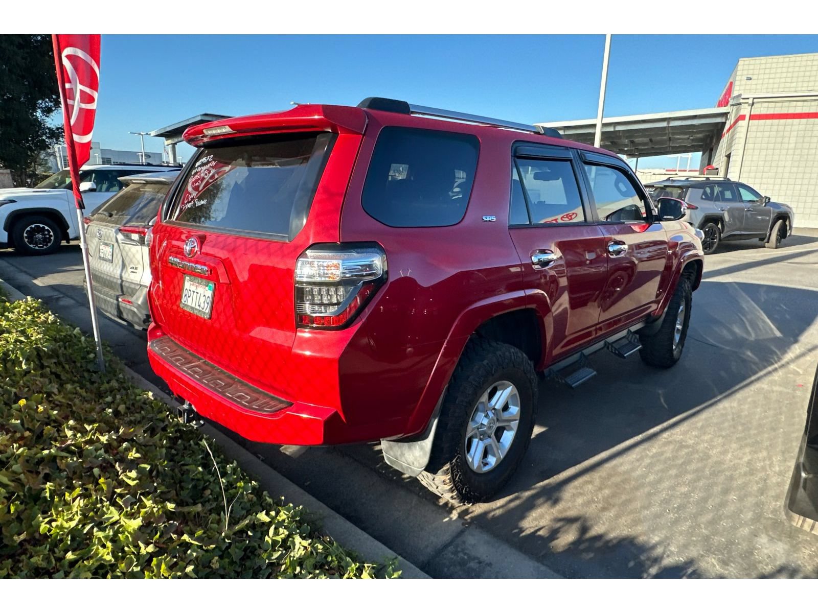 Used 2020 Toyota 4Runner SR5 w/ Wilderness Package AWD/4WD image 5