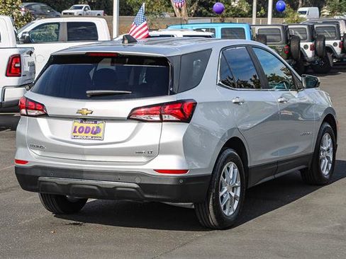 Used 2022 Chevrolet Equinox LT image 4