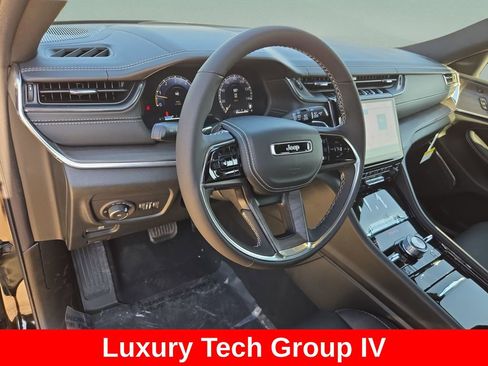 New 2025 Jeep Grand Cherokee L Overland w/ Luxury Tech Group IV AWD/4WD image 12