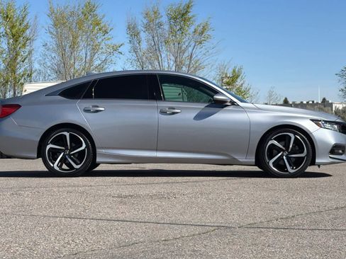 Used 2018 Honda Accord Sport image 8