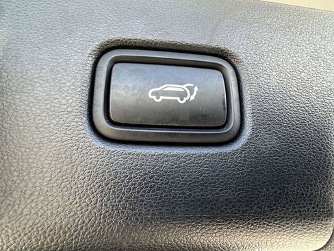 Used 2022 Hyundai Tucson Limited w/ Cargo Package FWD image 22
