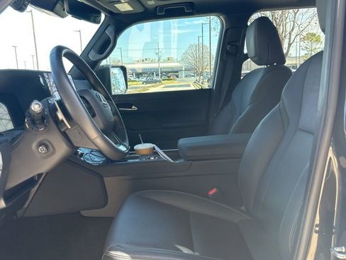 Used 2024 Lexus GX 550 550 Overtrail image 9