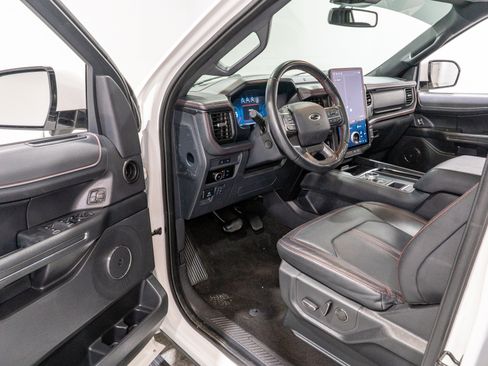 Used 2023 Ford Expedition Limited RWD image 13