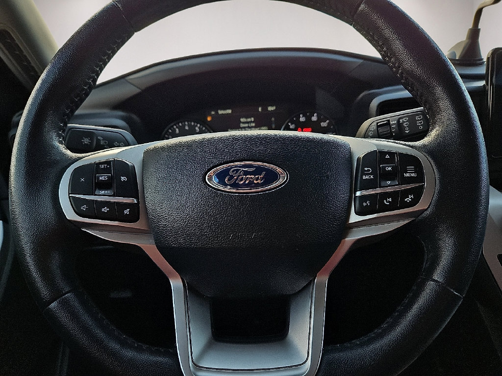 Used 2023 Ford Explorer XLT RWD image 30