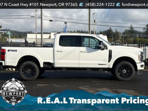 New 2026 Ford F250 Lariat w/ Black Appearance Package AWD/4WD image 2