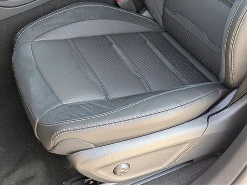 New 2026 Mercedes-Benz GLE 53 AMG 4MATIC image 4