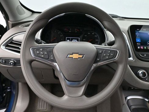 Used 2020 Chevrolet Malibu LT image 15