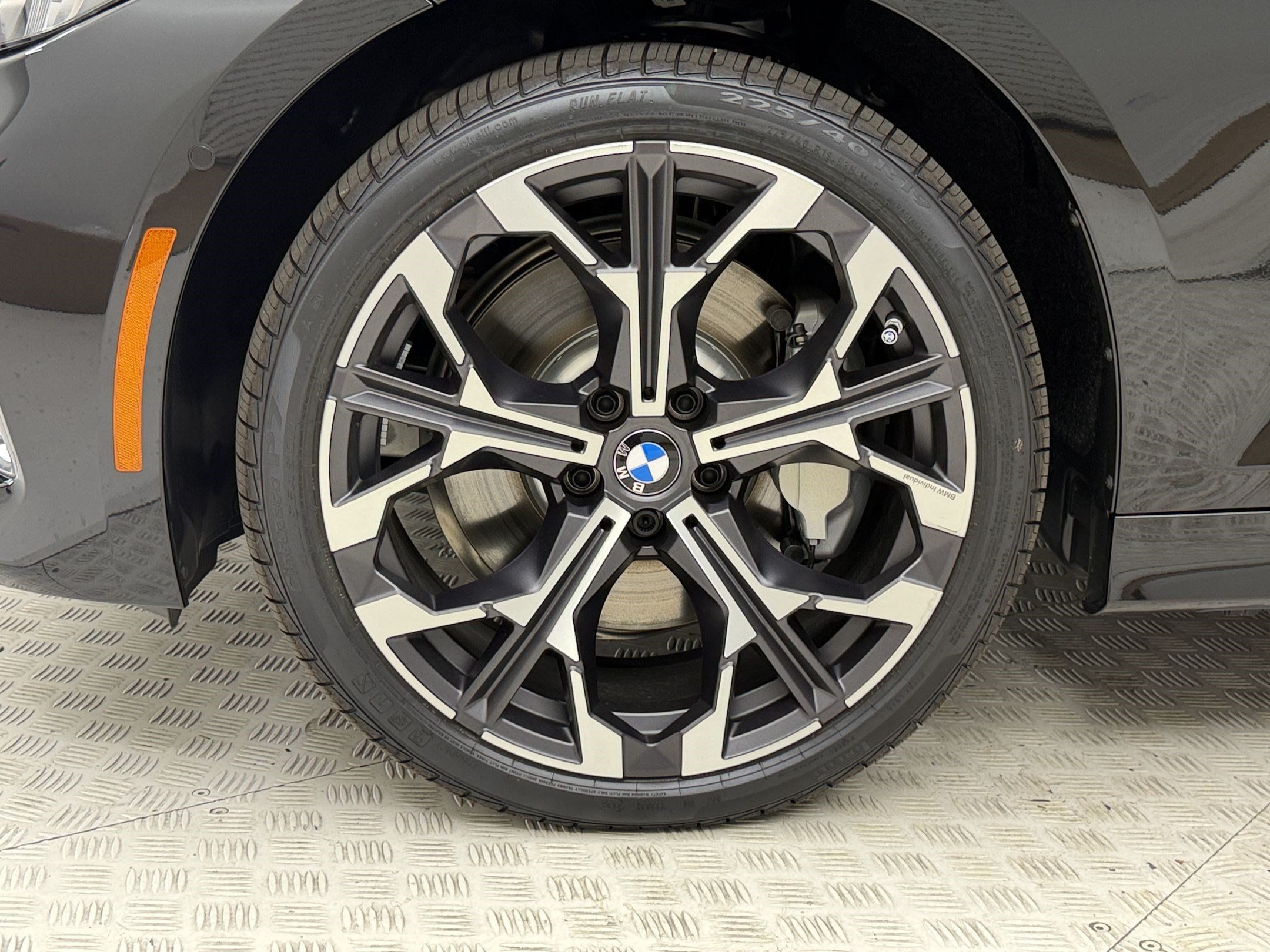 New 2026 BMW 330i Sedan w/ Convenience Package RWD image 13