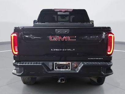Used 2021 GMC Sierra 2500 Denali w/ Denali Black Diamond Edition