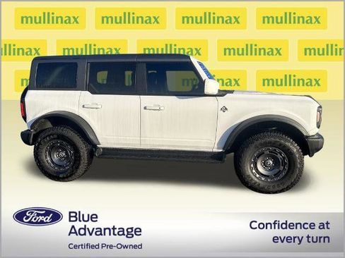 Certified 2025 Ford Bronco Outer Banks w/ Sasquatch Package image 2