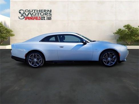 New 2024 Dodge Charger R/T w/ Plus Group image 6