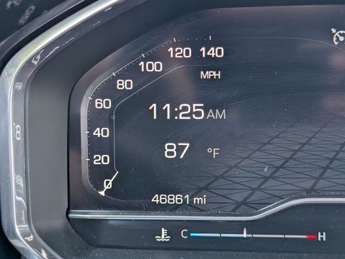 Used 2024 GMC Sierra 1500 SLE RWD image 9