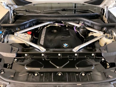 Certified 2024 BMW X5 xDrive40i w/ Premium Package AWD/4WD image 28