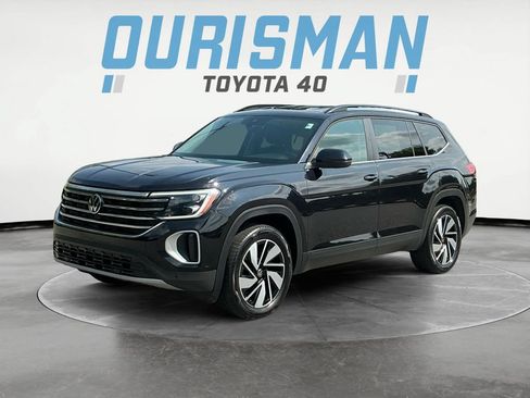 Used 2025 Volkswagen Atlas SE AWD/4WD image 3