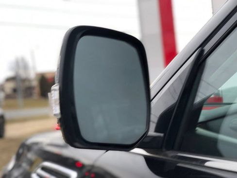 Used 2019 Nissan Armada SV w/ Driver Package AWD/4WD image 28