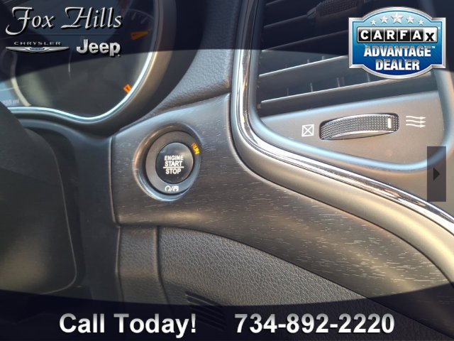 Used 2018 Jeep Grand Cherokee Altitude AWD/4WD image 23