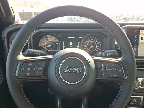 New 2026 Jeep Wrangler Unlimited Rubicon image 14