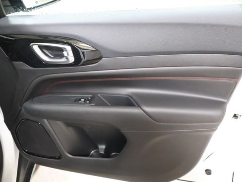 New 2026 Jeep Compass Trailhawk AWD/4WD image 18