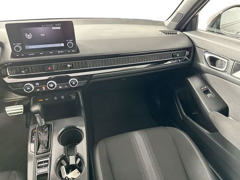 Used 2025 Honda Civic Sport image 24