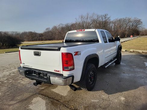 Used 2011 GMC Sierra 1500 SLT w/ All-Terrain Package image 7