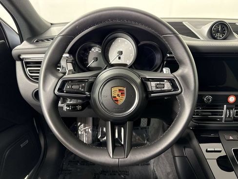 Certified 2026 Porsche Macan S AWD/4WD image 36