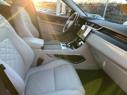 Certified 2023 Jaguar F-PACE S image 21