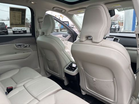 Certified 2023 Volvo XC90 B6 Plus w/ Protection Package Premier image 41