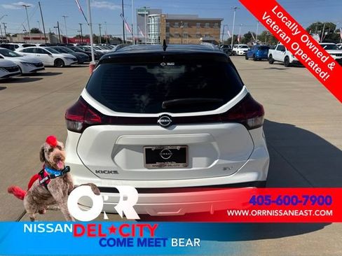 Used 2022 Nissan Kicks SV FWD image 4